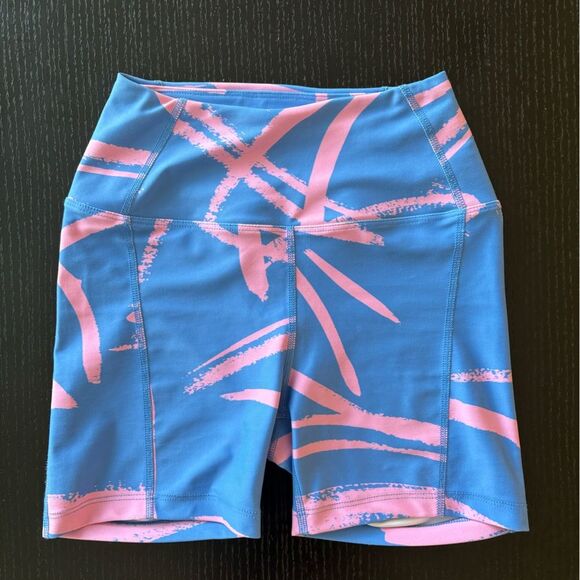 ❄️SALE❄️Miami Bike Short - Beach Riot - Picture 4 of 6